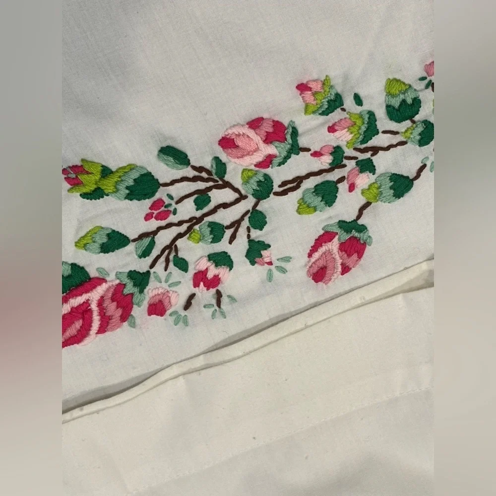 2 Vtg Cotton Hand Floral Rose Embroidered Pillowcases